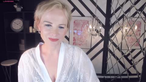 Sandra online show from 02.04.25
