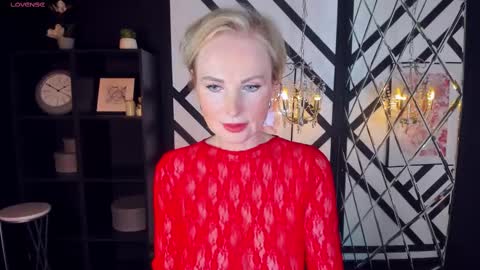 Sandra online show from 02.10.25