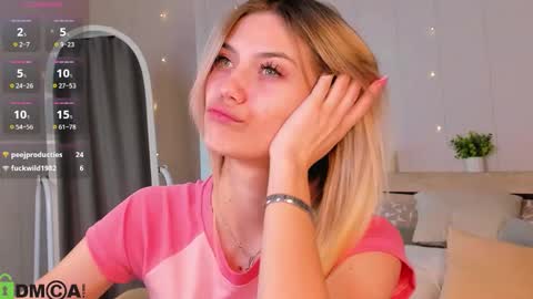 Snapshot of sandraa_anderson chatting on 10.14.25 sandraa_anderson online show from 10.14.25