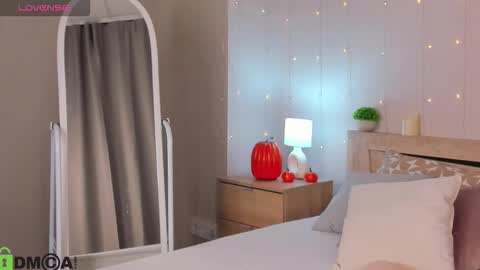 Snapshot of sandraa_anderson chatting on 11.17.25 sandraa_anderson online show from 11.17.25