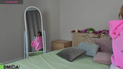 sandraa_anderson online show from 02.24.26