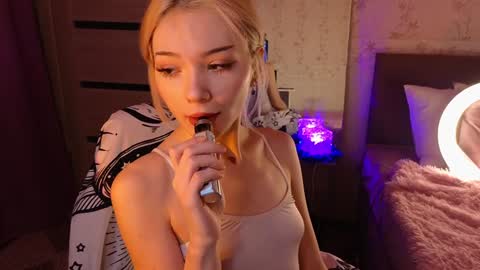 Sandy  online show from 01.06.25