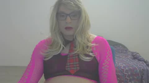 Snapshot of sandraclara chatting on 03.08.25 sandraclara online show from 03.08.25