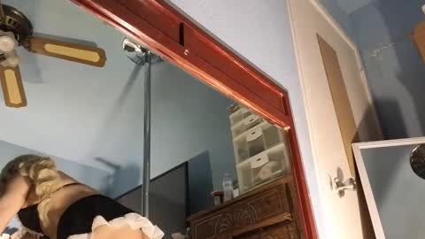 Snapshot of sandrasaa chatting on 03.22.26 Sandra online show from 03.22.26