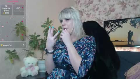 sandrawoolf online show from 12.10.24