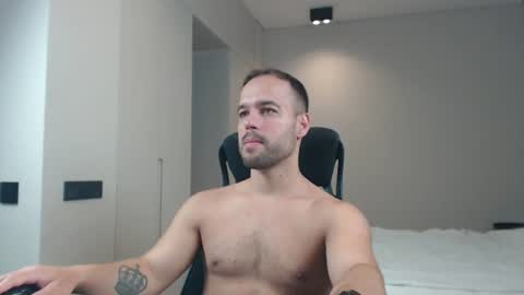 Snapshot of sandro_best chatting on 07.01.26 DeAlex online show from 07.01.26