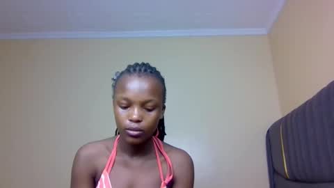 sandy online show from 11.08.25