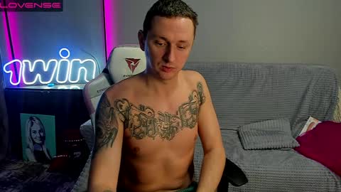 Sandy and Chris online show from 12.23.24