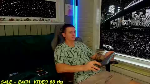 Sandy and Chris online show from 03.08.25