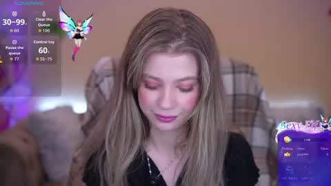 Snapshot of sandylay chatting on 07.05.26 Sandy online show from 07.05.26