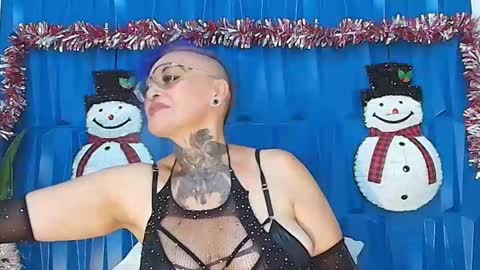 Sandy Rose online show from 12.10.24