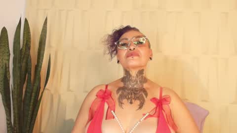 Sandy Rose online show from 03.01.25