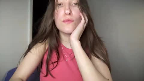 Snapshot of sandysun_shine chatting on 12.20.25 Sandy online show from 12.20.25