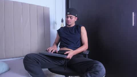 Santi online show from 03.12.26