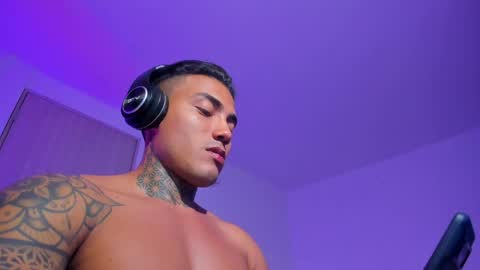 Santi Ferrer online show from 05.17.26