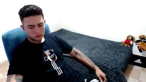 Snapshot of santi_ss chatting on 10.20.25 santi_ss online show from 10.20.25