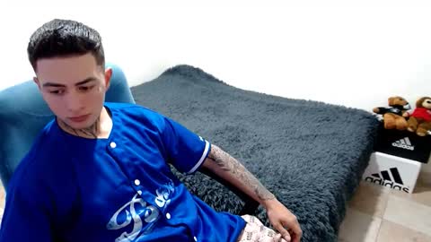 Snapshot of santi_ss chatting on 10.28.25 santi_ss online show from 10.28.25