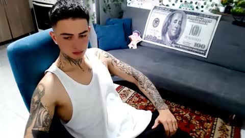 Snapshot of santi_ss chatting on 02.11.26 santi_ss online show from 02.11.26