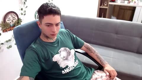 Snapshot of santi_ss chatting on 03.30.26 santi_ss online show from 03.30.26
