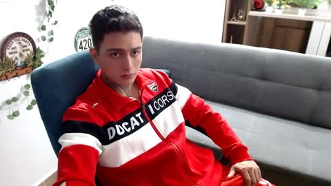 Snapshot of santi_ss chatting on 04.03.26 santi_ss online show from 04.03.26