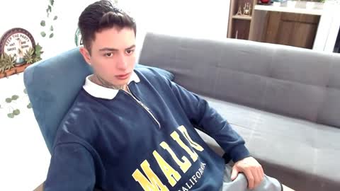 Snapshot of santi_ss chatting on 04.04.26 santi_ss online show from 04.04.26