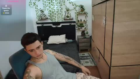 Snapshot of santi_ss chatting on 04.27.26 santi_ss online show from 04.27.26
