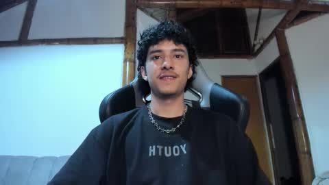 santi_twink19 online show from 02.16.26