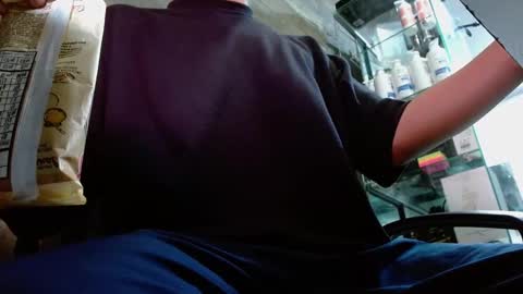 Snapshot of santiago_foxx chatting on 11.24.25 santi online show from 11.24.25