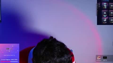 Snapshot of santiago_foxx chatting on 02.18.26 santi online show from 02.18.26