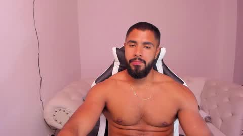 santiago_huntt online show from 02.18.25