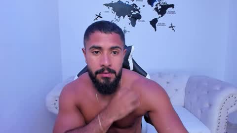 santiago_huntt online show from 09.10.25