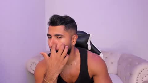 santiago_huntt online show from 02.25.26