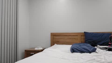 Santiago Cruzz online show from 12.07.24