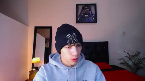 Snapshot of santiagocutex chatting on 11.07.25 SANTAGO online show from 11.07.25