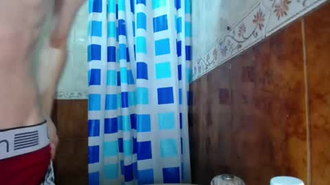 Snapshot of santiagocutex chatting on 11.09.25 SANTAGO online show from 11.09.25