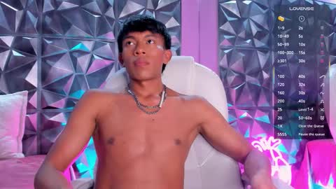 Santii online show from 10.29.25