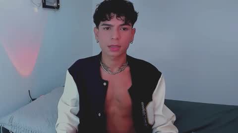 Snapshot of santy_0908 chatting on 10.26.25 santy online show from 10.26.25