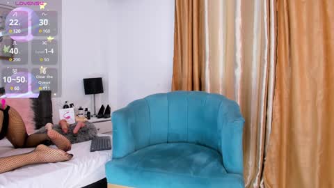 Santiago Carrington online show from 02.04.25