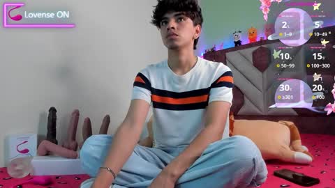 Santiago Carrington online show from 09.27.25