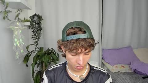 kitty online show from 12.22.25