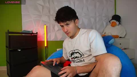 Santyago online show from 10.06.25