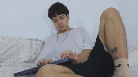 santybig18 online show from 12.31.24