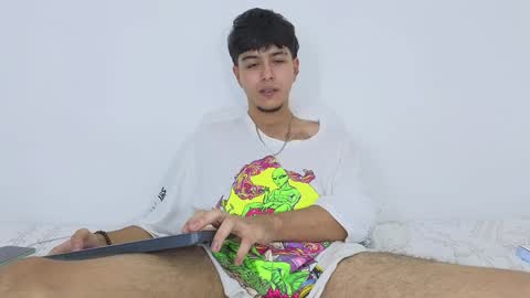 santybig18 online show from 01.13.25