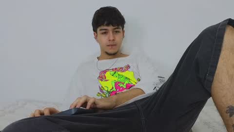 santybig18 online show from 01.30.25