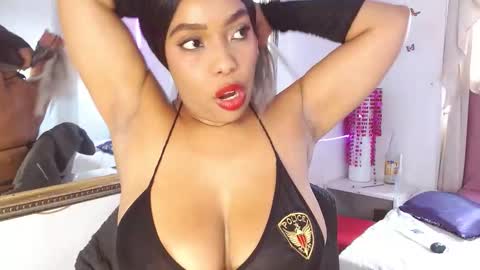 Saori Evans  online show from 10.31.25