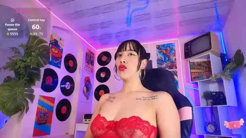 Snapshot of saori_katusmi chatting on 10.27.25 Tatiana online show from 10.27.25