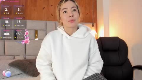 Saori  online show from 09.19.25