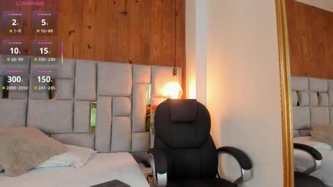 Saori  online show from 09.30.25