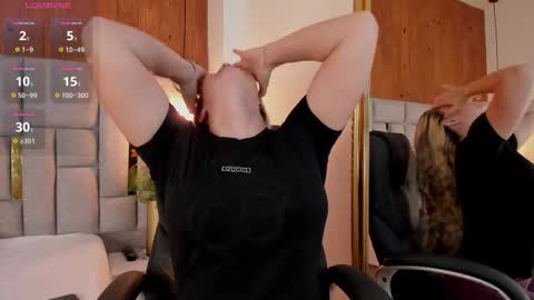 Saori  online show from 10.13.25