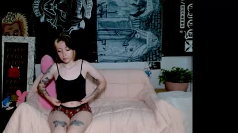 Snapshot of sappysex chatting on 07.13.26 Her name is Sage His name is Nick online show from 07.13.26